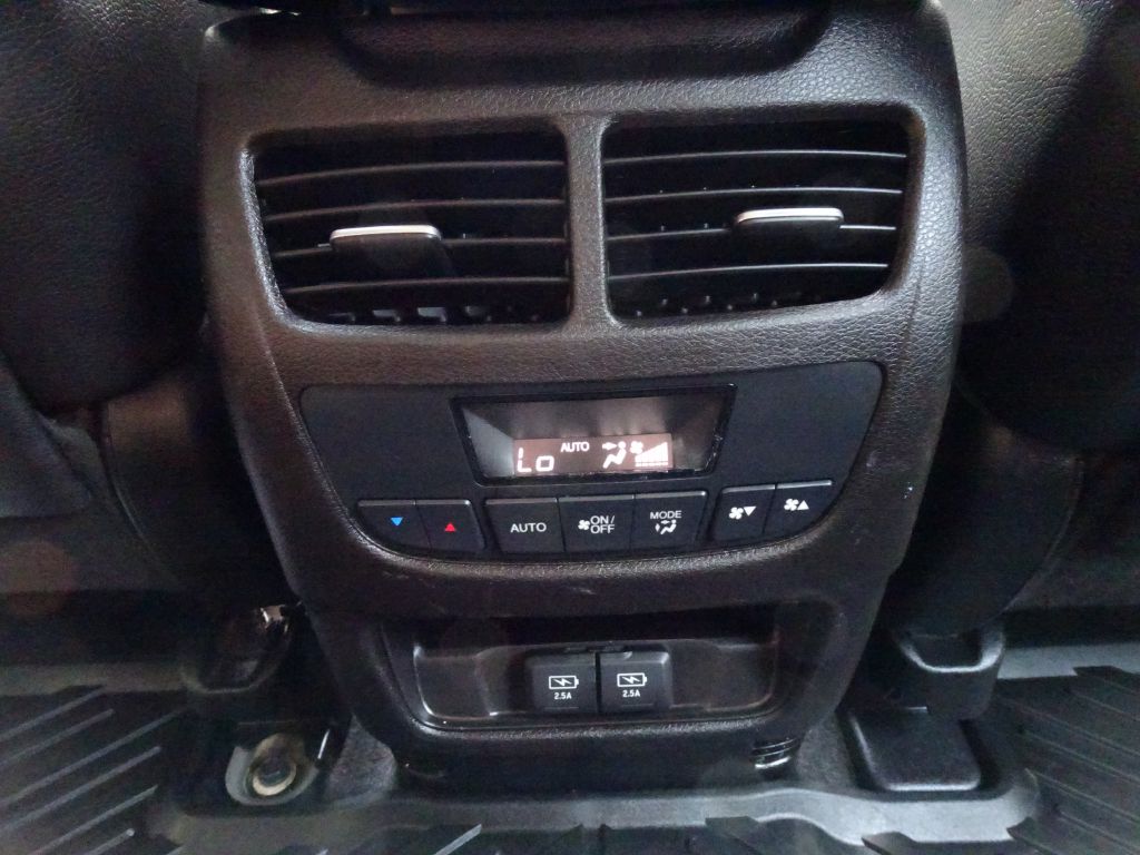 Photo 33 of this ACURA MDX