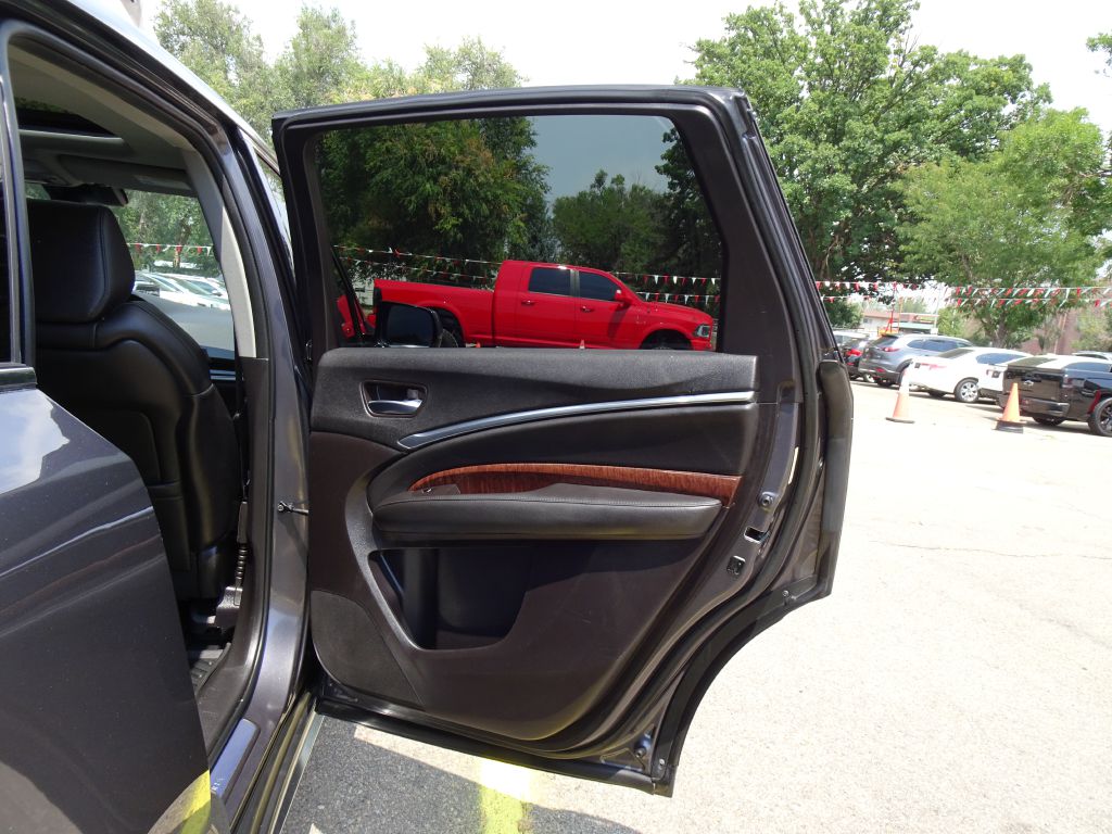 Photo 39 of this ACURA MDX