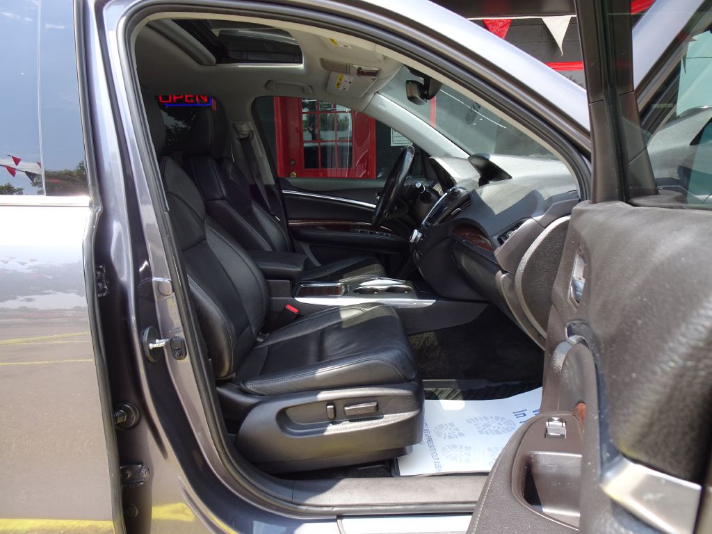 Photo 44 of this ACURA MDX