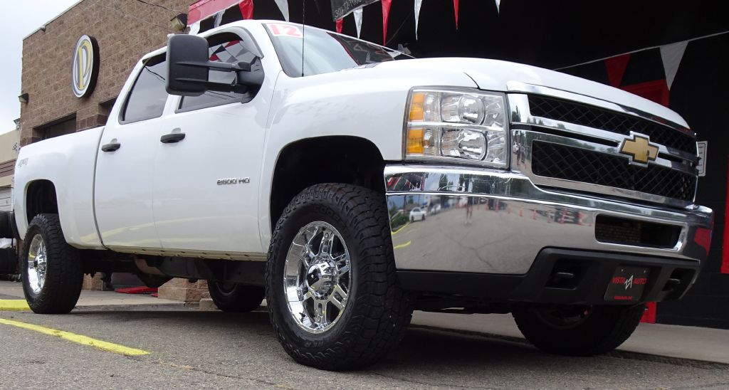 Photo 2 of this CHEVROLET SILVERADO 2500
