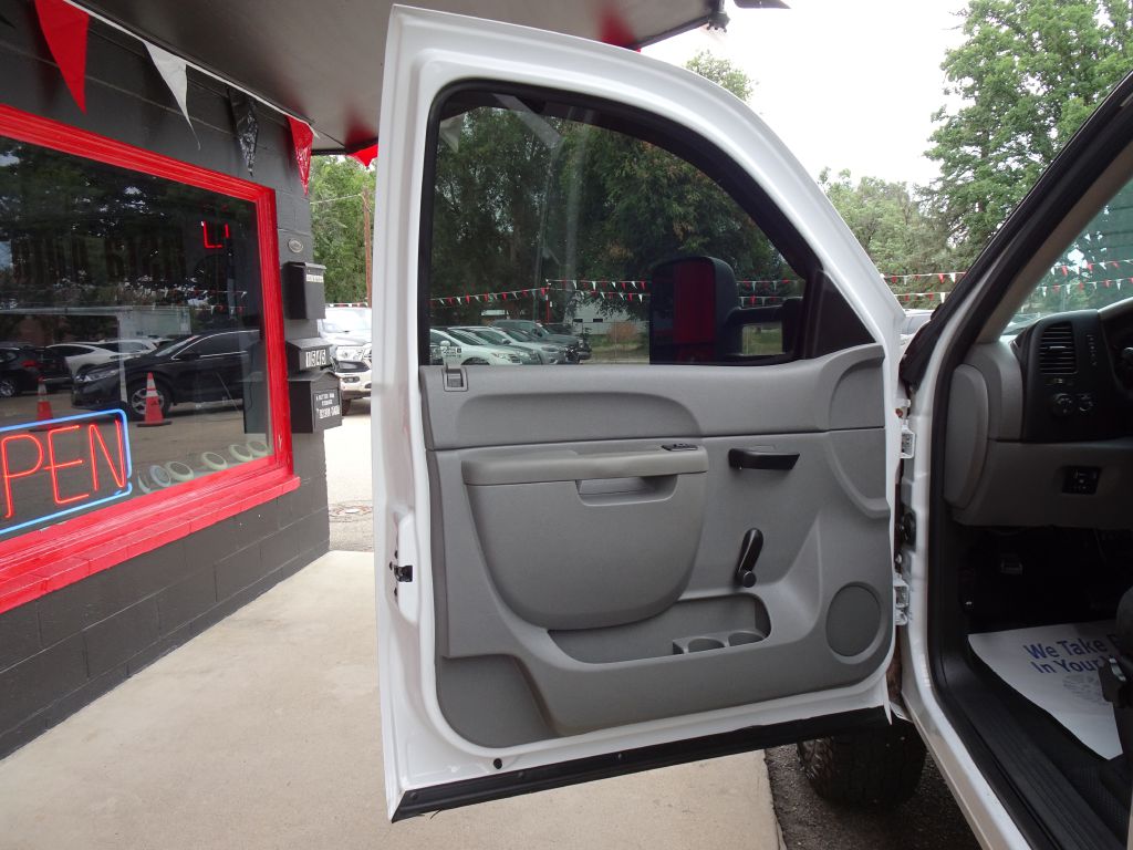 Photo 18 of this CHEVROLET SILVERADO 2500