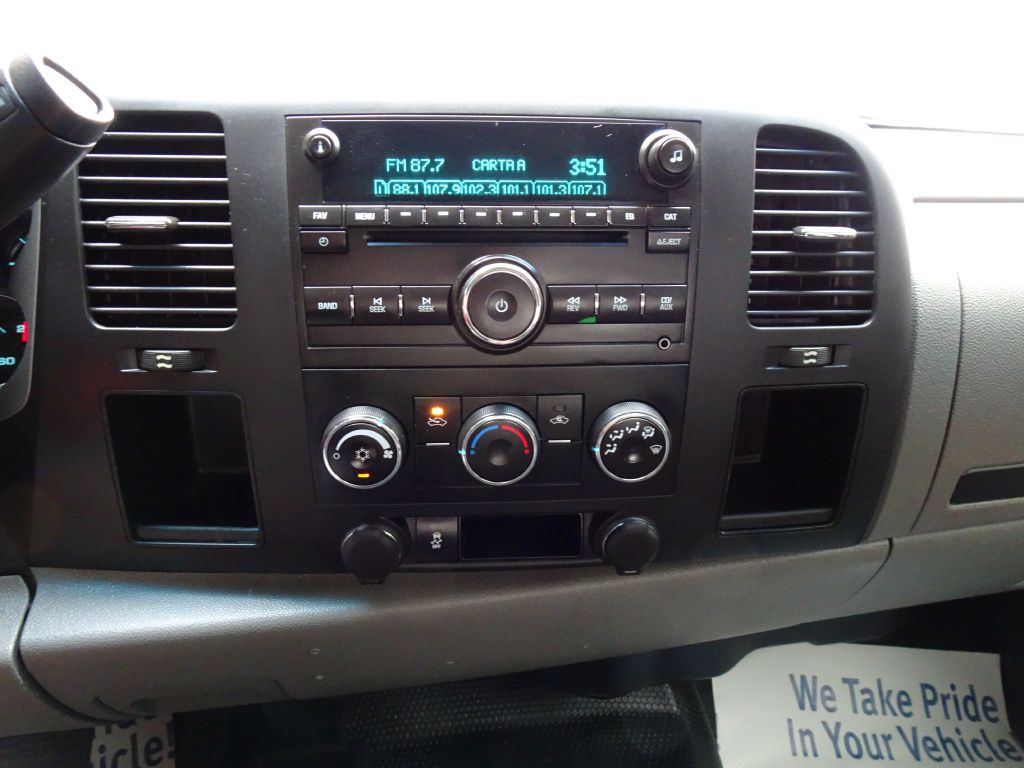 Photo 23 of this CHEVROLET SILVERADO 2500