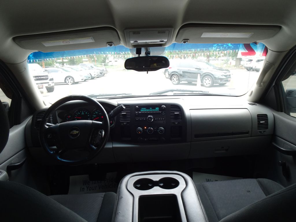 Photo 31 of this CHEVROLET SILVERADO 2500