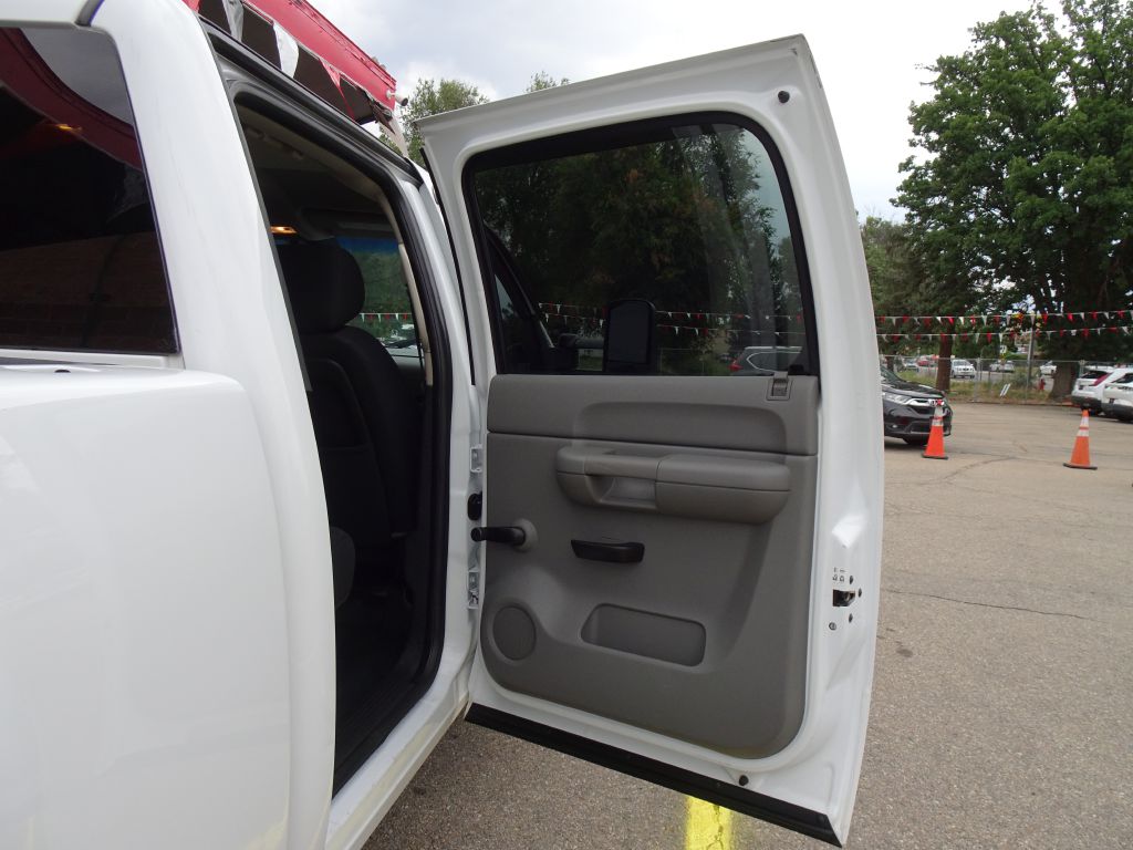 Photo 33 of this CHEVROLET SILVERADO 2500