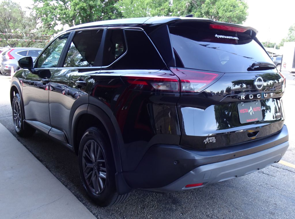 Photo 12 of this NISSAN ROGUE
