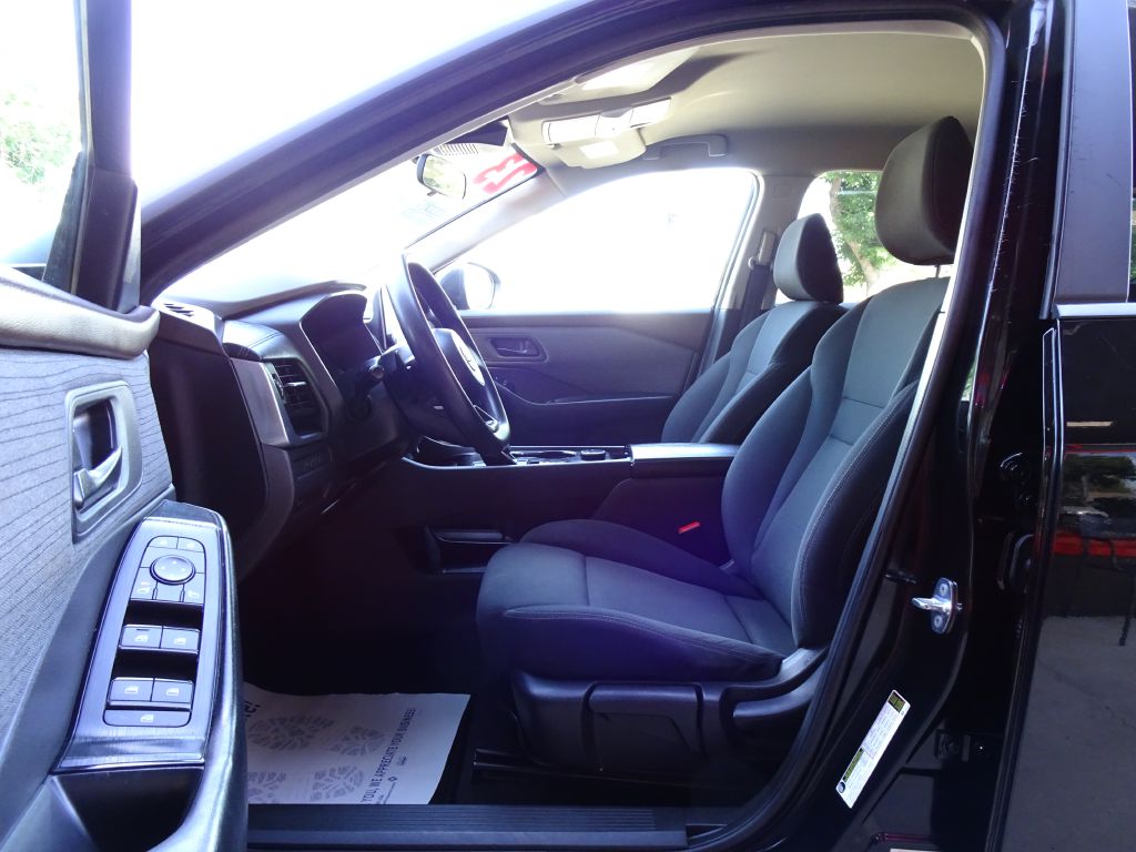Photo 20 of this NISSAN ROGUE