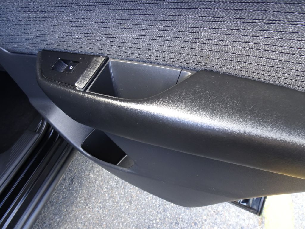 Photo 34 of this NISSAN ROGUE
