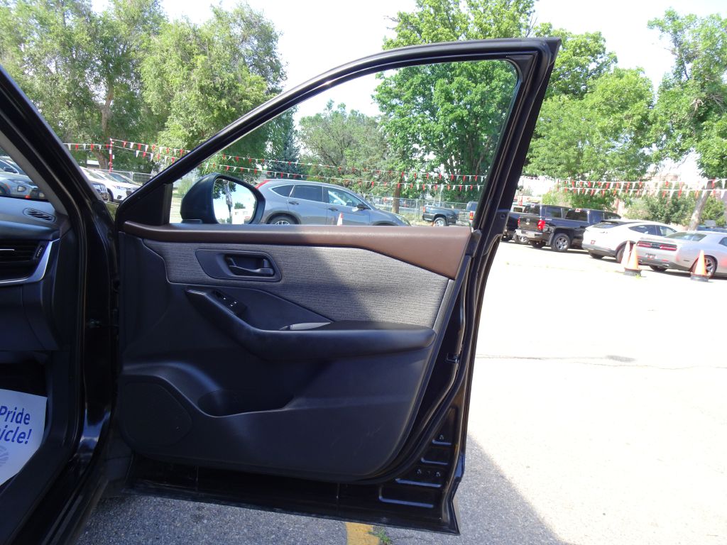 Photo 36 of this NISSAN ROGUE