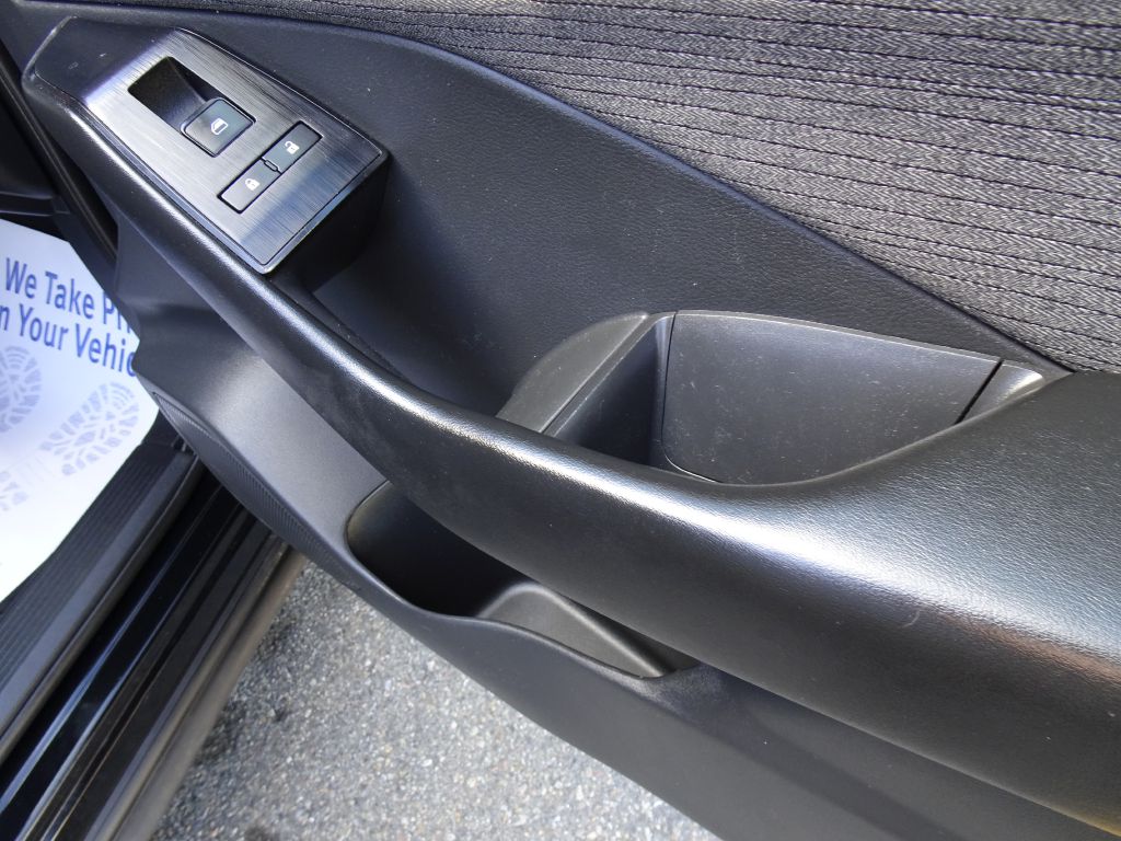 Photo 37 of this NISSAN ROGUE