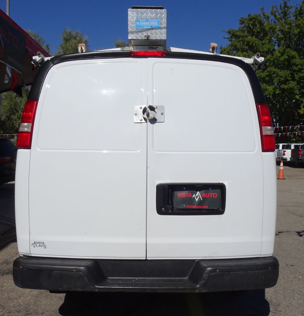 Photo 11 of this CHEVROLET EXPRESS G2500