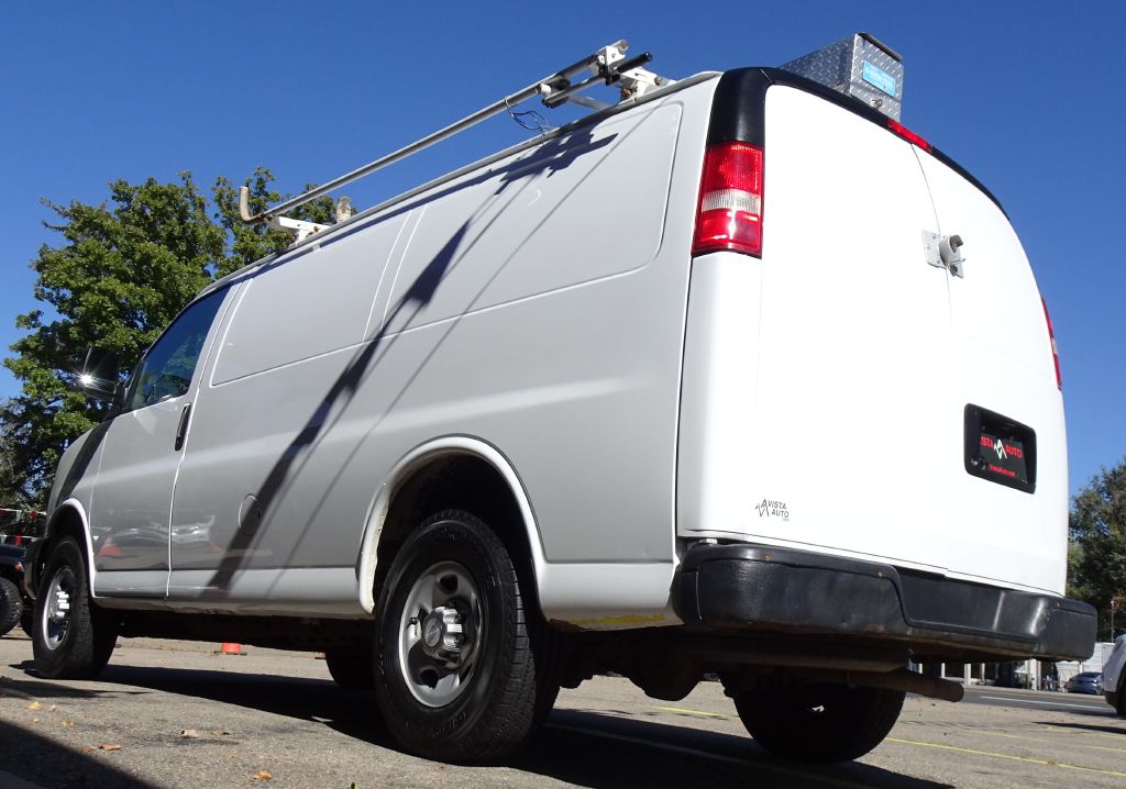 Photo 13 of this CHEVROLET EXPRESS G2500