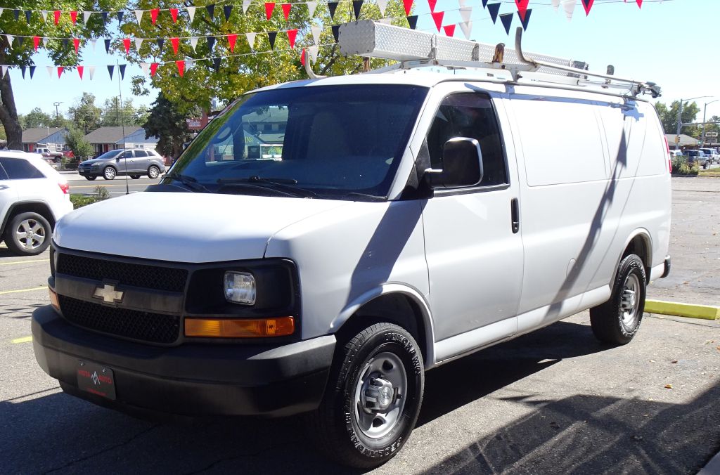 Photo 15 of this CHEVROLET EXPRESS G2500