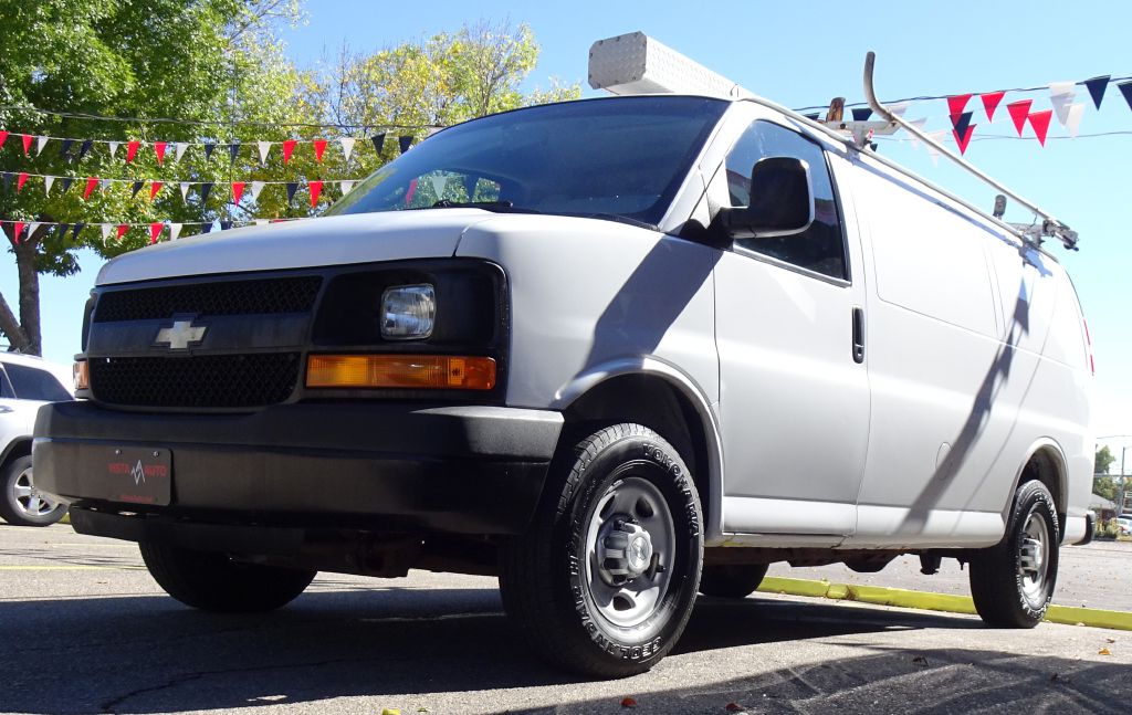 Photo 16 of this CHEVROLET EXPRESS G2500