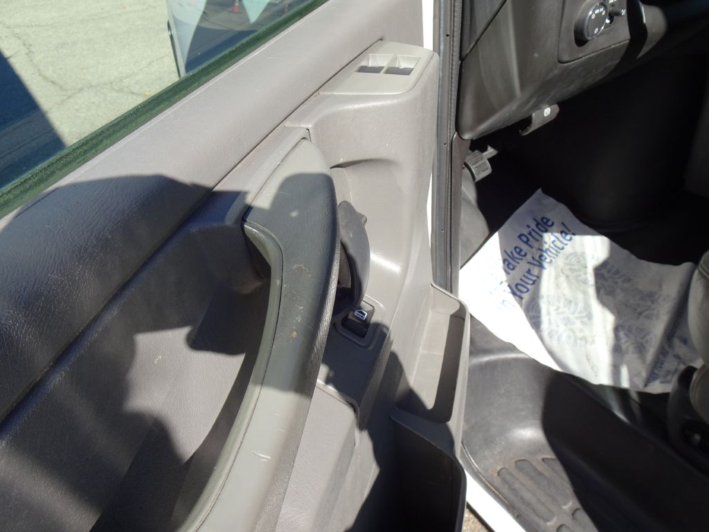 Photo 19 of this CHEVROLET EXPRESS G2500