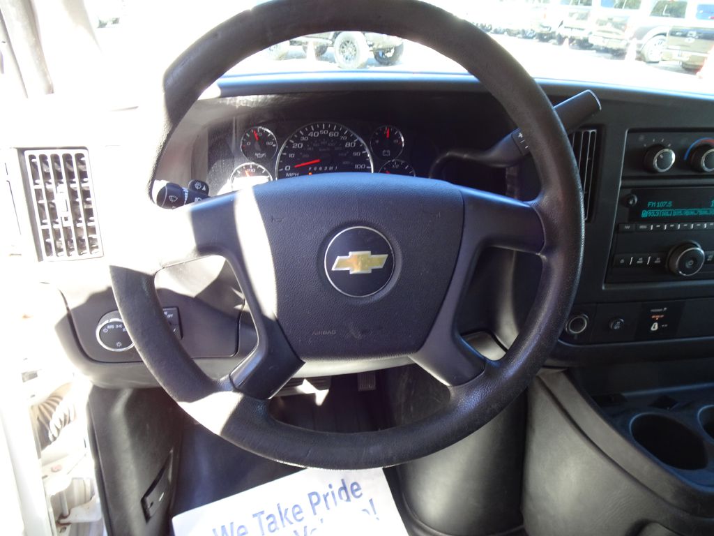 Photo 21 of this CHEVROLET EXPRESS G2500