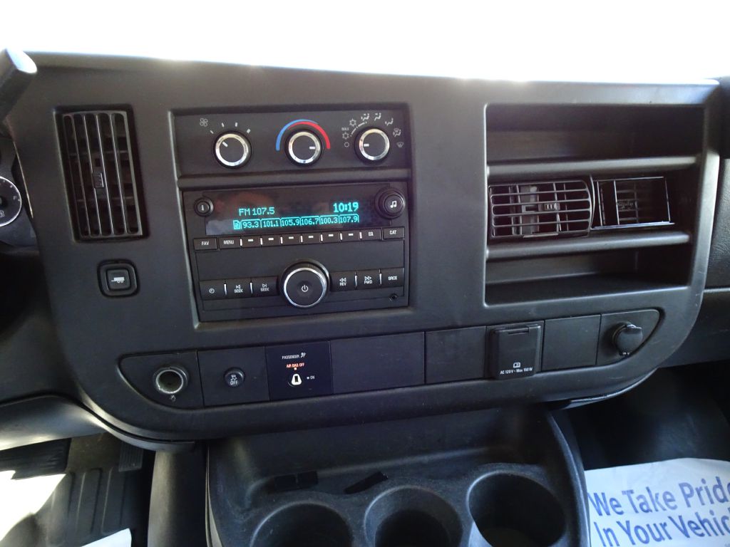 Photo 23 of this CHEVROLET EXPRESS G2500