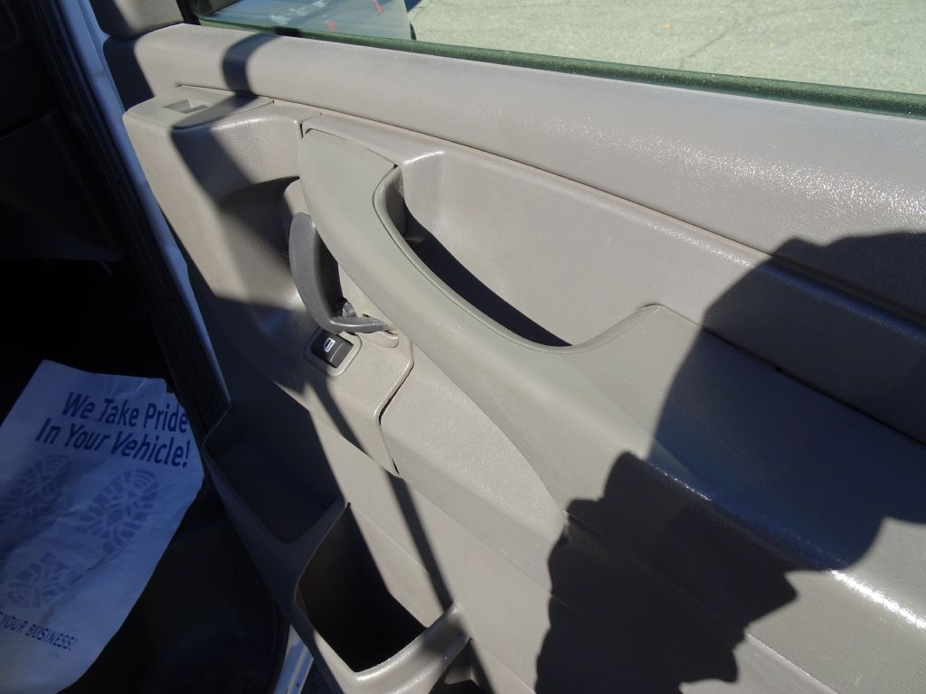 Photo 31 of this CHEVROLET EXPRESS G2500