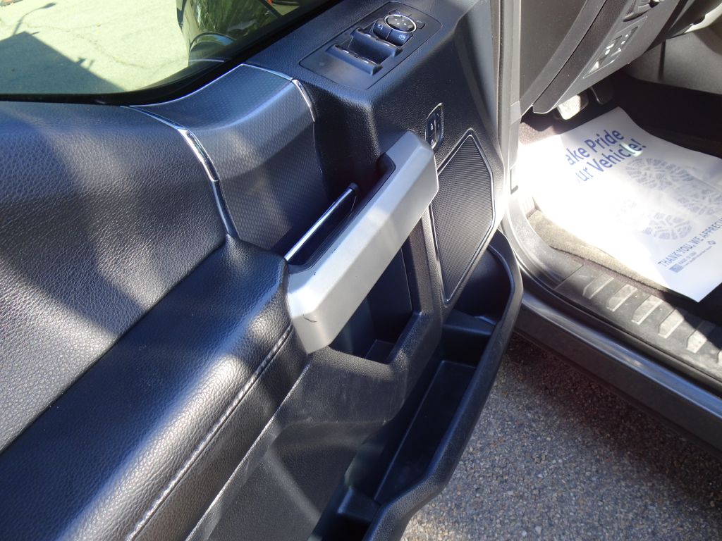 Photo 19 of this FORD F150