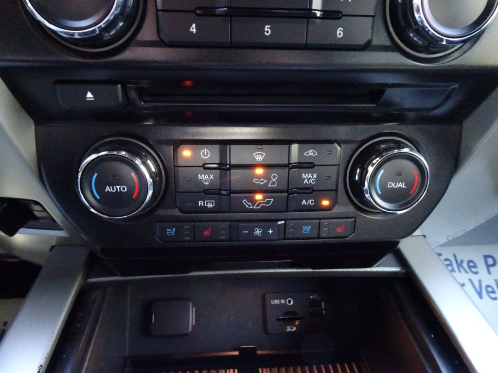 Photo 25 of this FORD F150