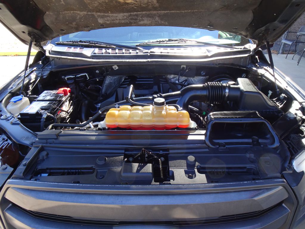 Photo 41 of this FORD F150