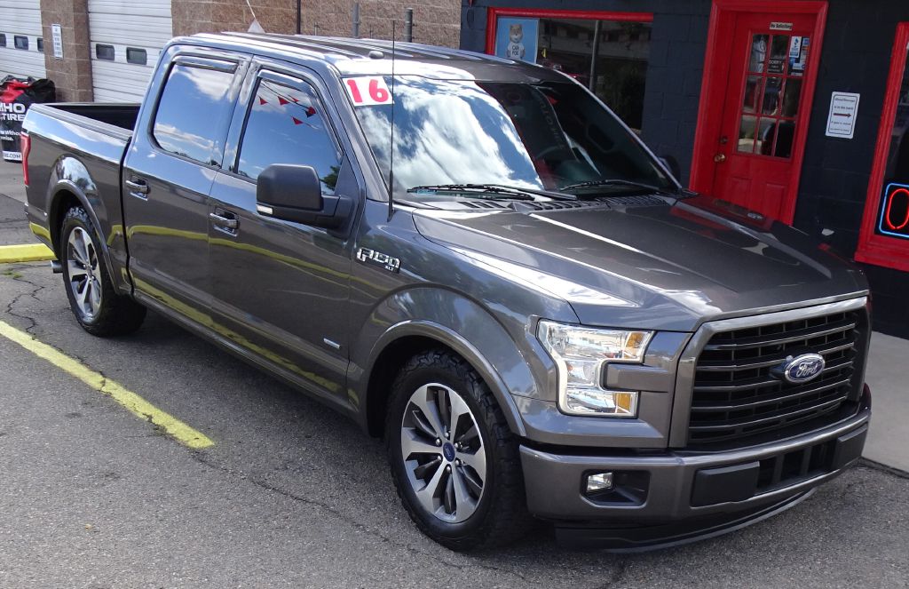 Photo 3 of this FORD F150