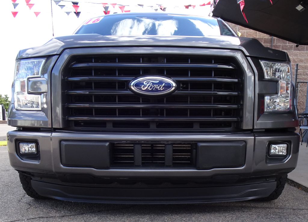 Photo 5 of this FORD F150