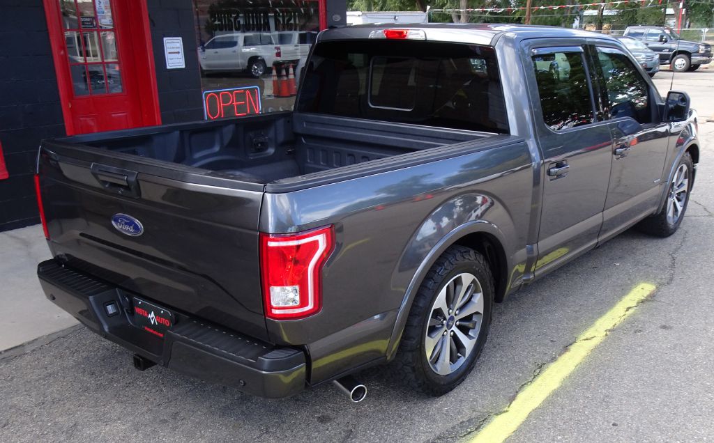 Photo 10 of this FORD F150