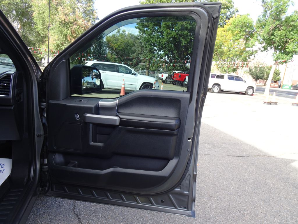Photo 35 of this FORD F150
