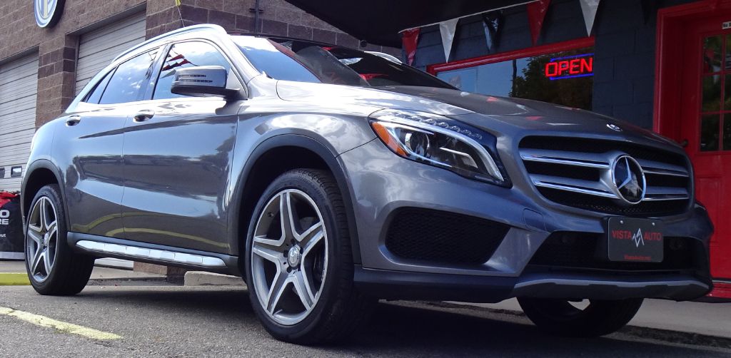 Photo 2 of this MERCEDES-BENZ GLA