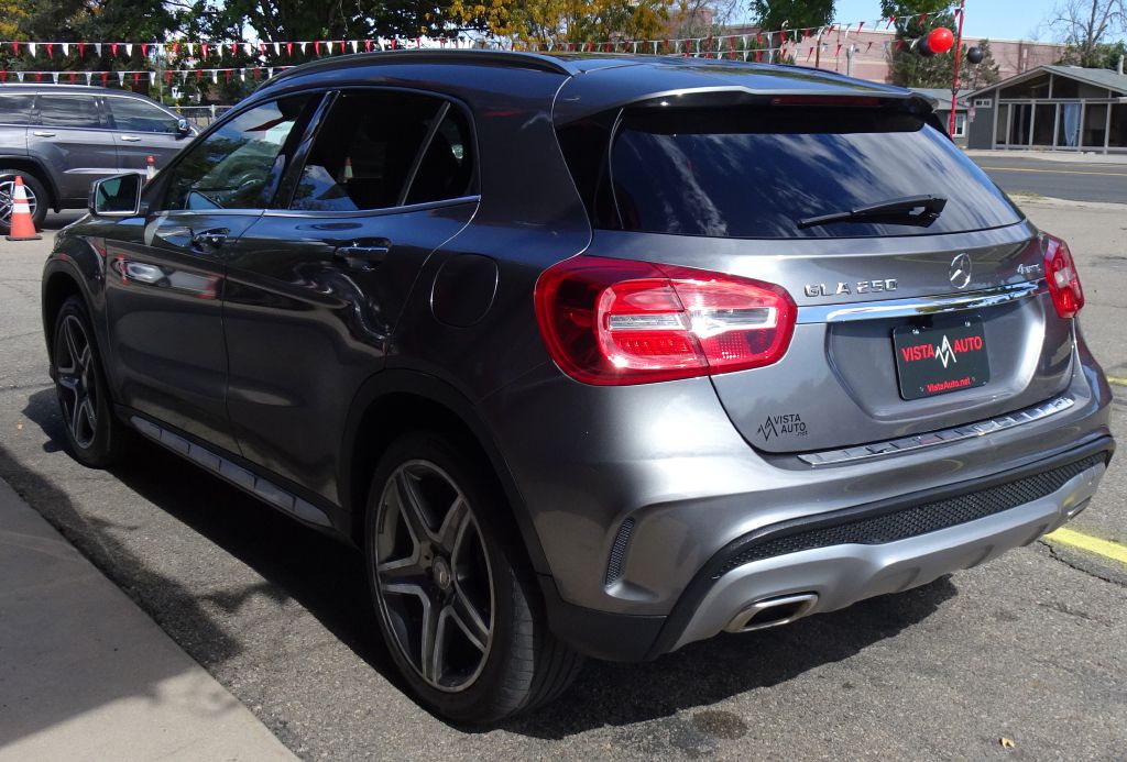 Photo 12 of this MERCEDES-BENZ GLA