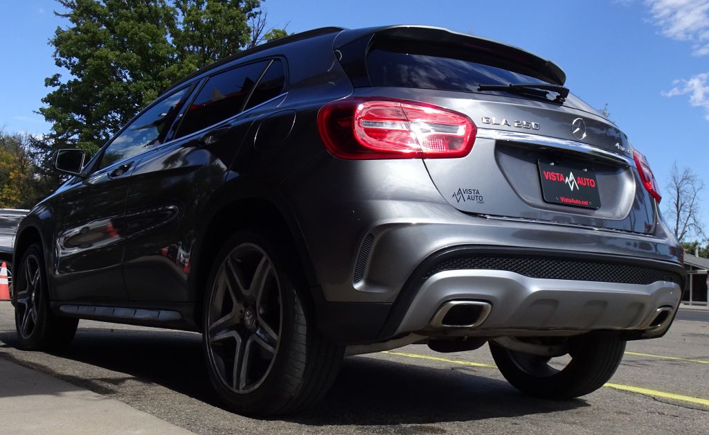 Photo 13 of this MERCEDES-BENZ GLA