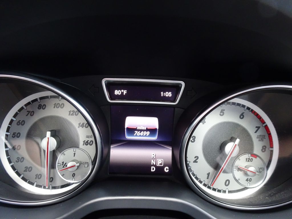 Photo 22 of this MERCEDES-BENZ GLA