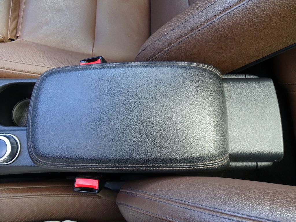 Photo 26 of this MERCEDES-BENZ GLA