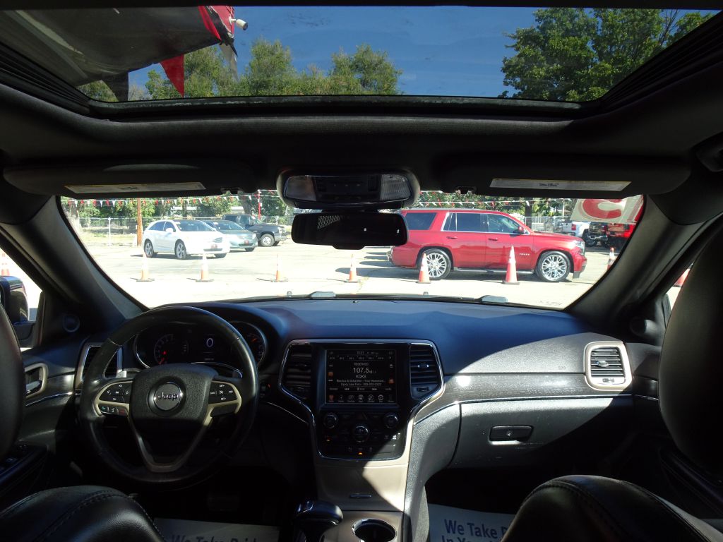Photo 33 of this JEEP GRAND CHEROKEE