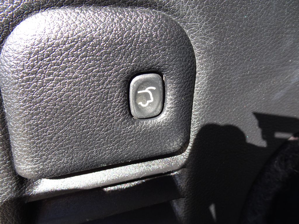 Photo 36 of this JEEP GRAND CHEROKEE