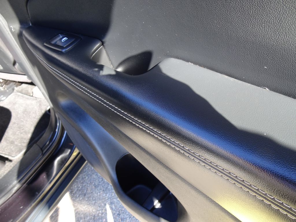 Photo 38 of this JEEP GRAND CHEROKEE