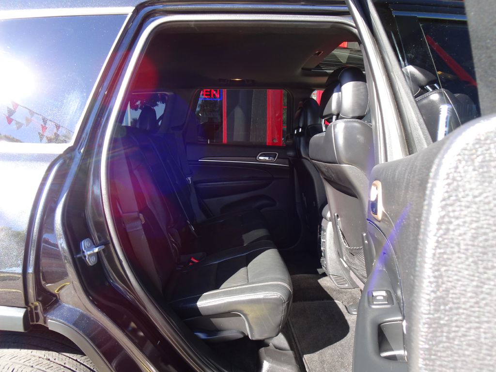 Photo 39 of this JEEP GRAND CHEROKEE
