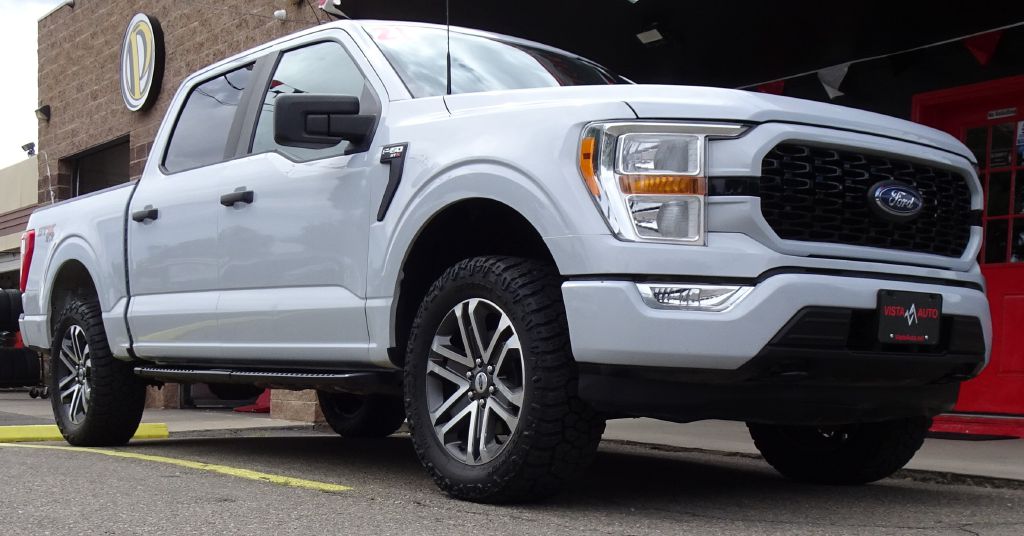 Photo 2 of this FORD F150