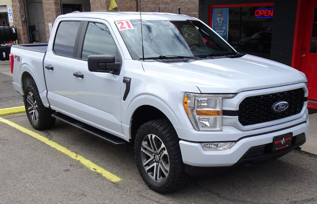 Photo 3 of this FORD F150