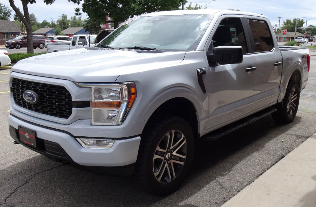 Photo 15 of this FORD F150