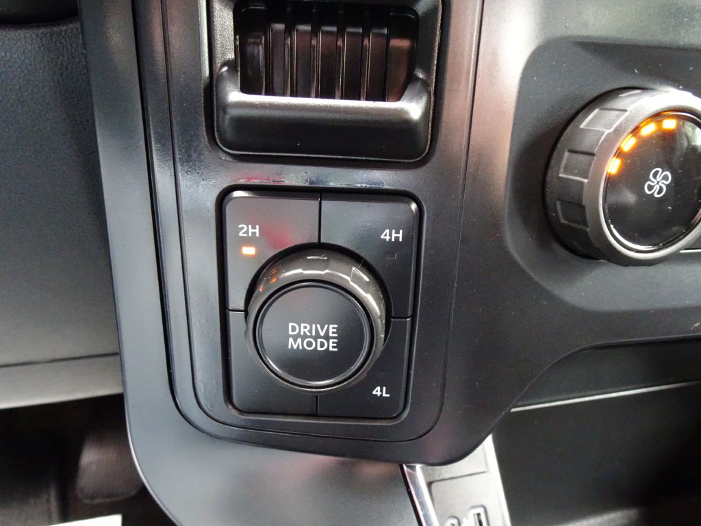 Photo 25 of this FORD F150