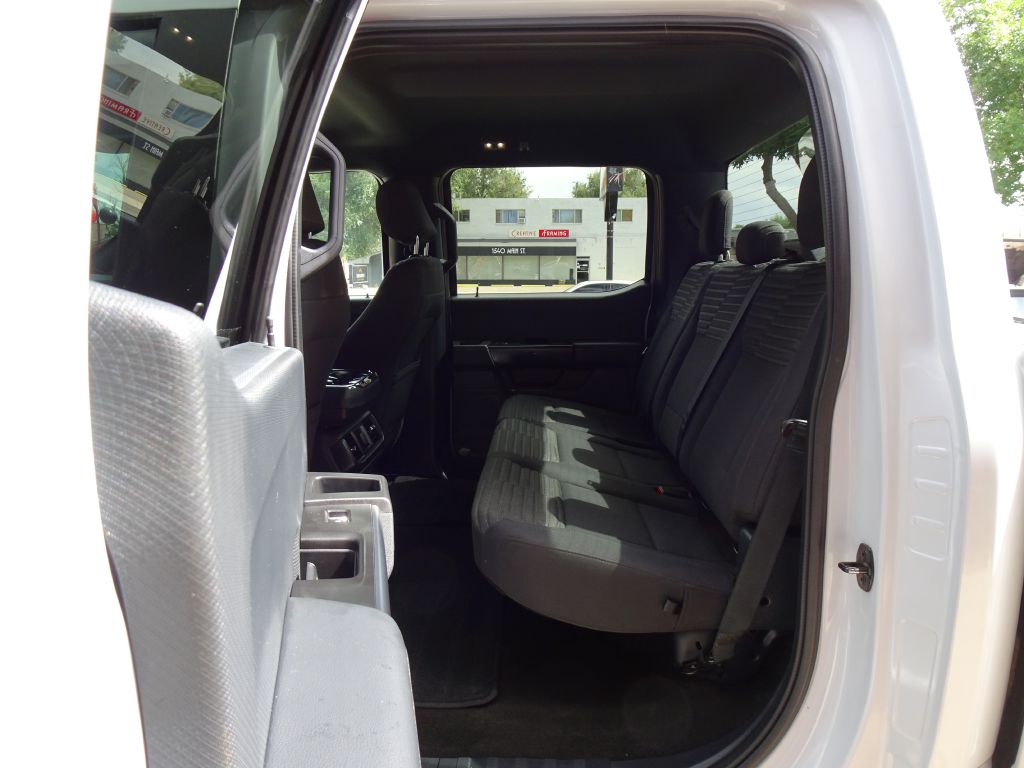 Photo 30 of this FORD F150