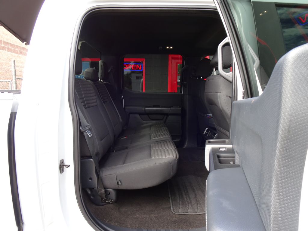 Photo 35 of this FORD F150