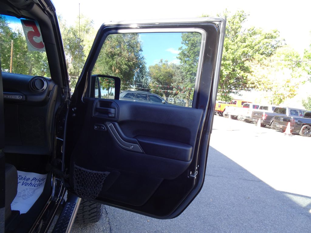 Photo 31 of this JEEP WRANGLER