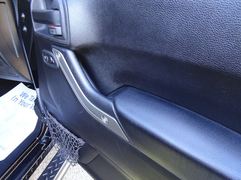 Photo 32 of this JEEP WRANGLER