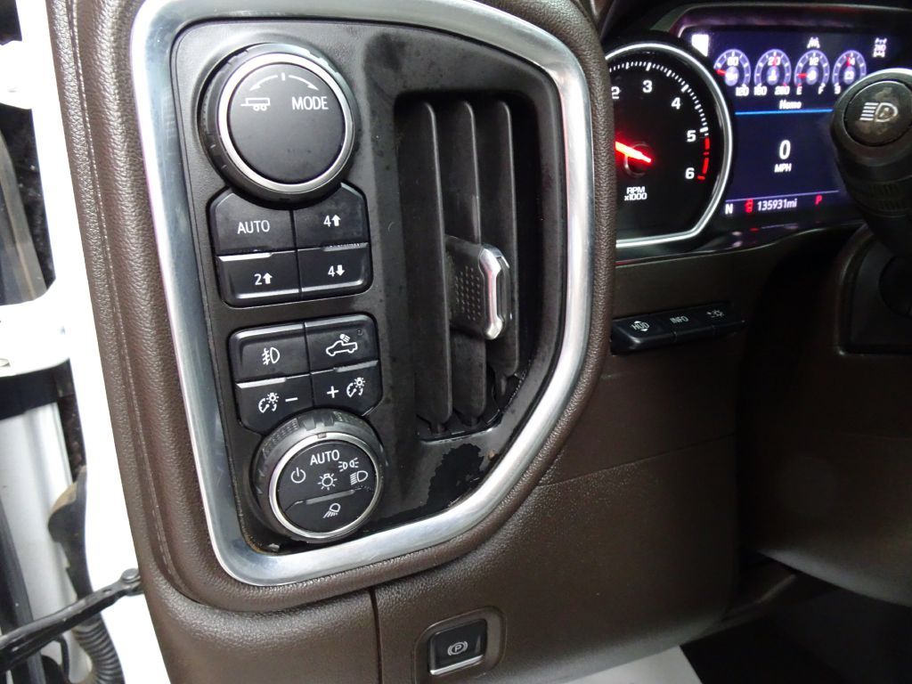 Photo 23 of this CHEVROLET SILVERADO LTD