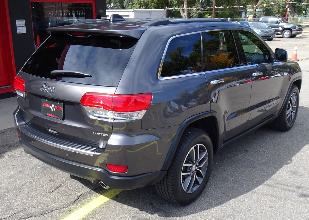 Photo 10 of this JEEP GRAND CHEROKEE