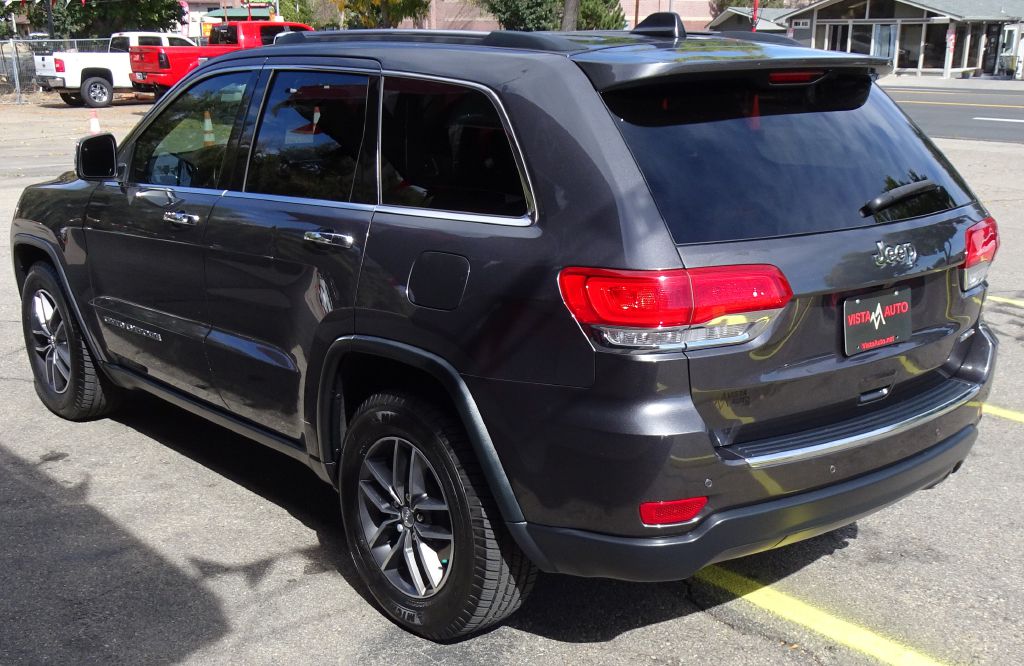 Photo 14 of this JEEP GRAND CHEROKEE