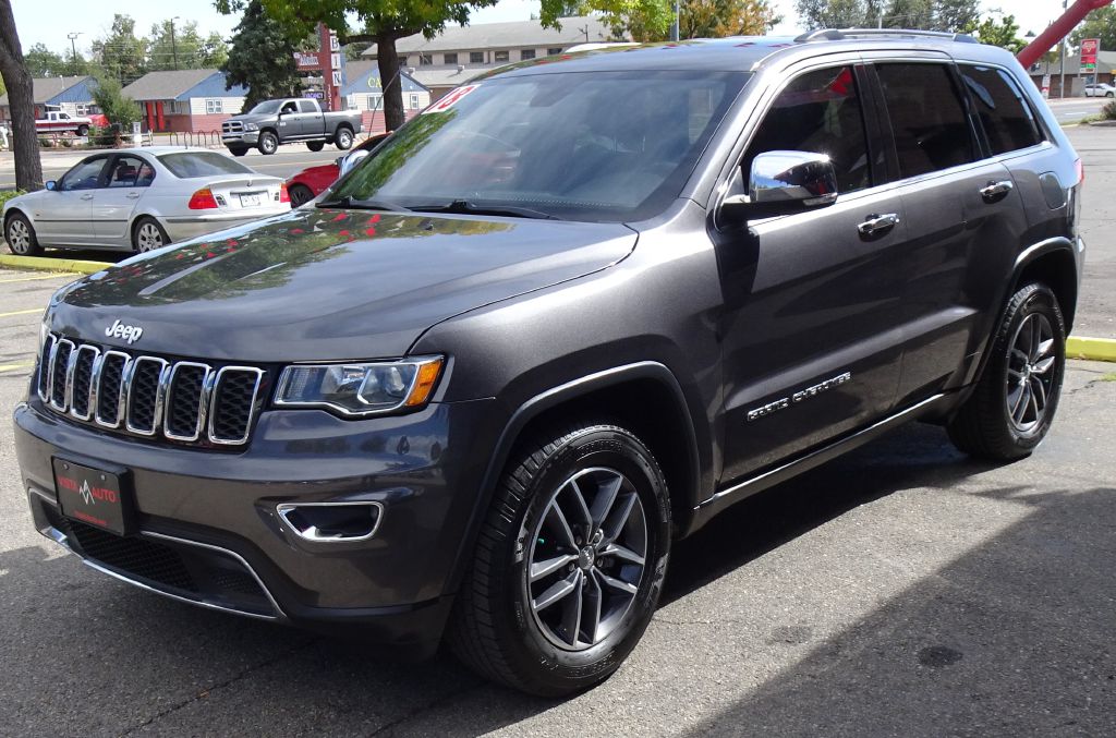 Photo 15 of this JEEP GRAND CHEROKEE