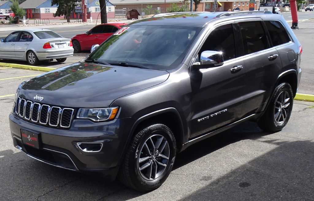 Photo 17 of this JEEP GRAND CHEROKEE